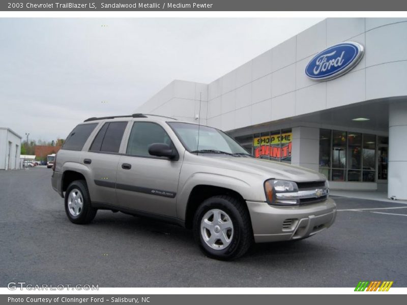 Sandalwood Metallic / Medium Pewter 2003 Chevrolet TrailBlazer LS
