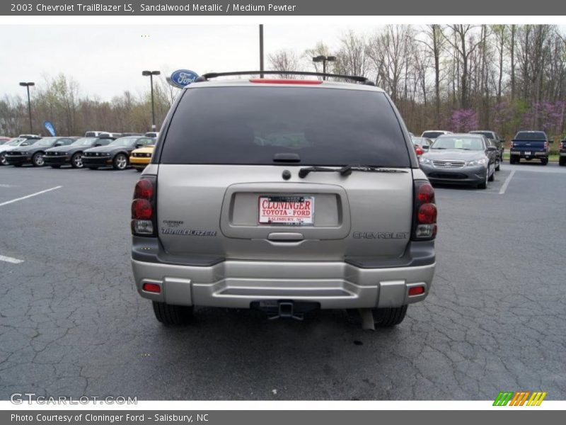 Sandalwood Metallic / Medium Pewter 2003 Chevrolet TrailBlazer LS
