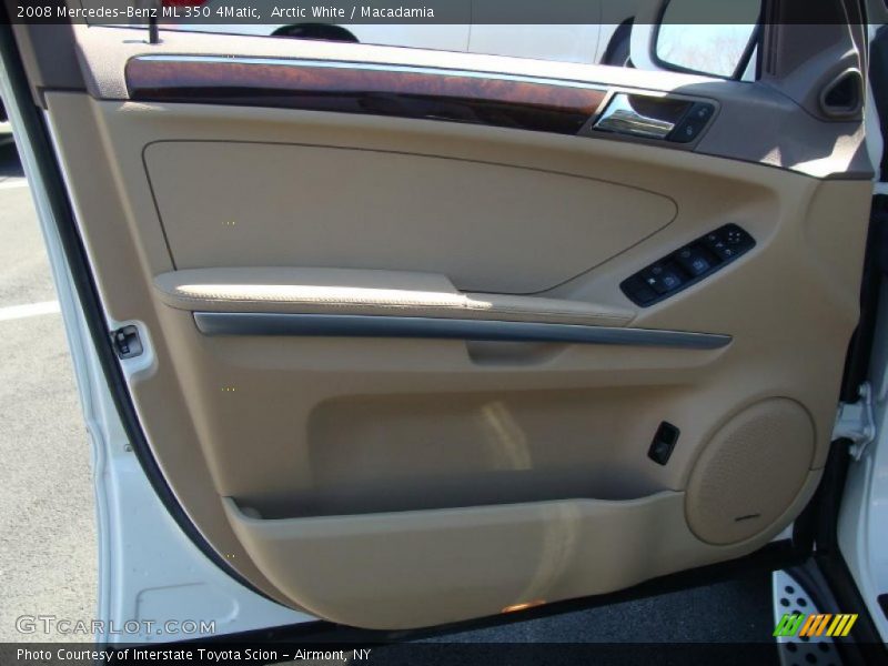 Arctic White / Macadamia 2008 Mercedes-Benz ML 350 4Matic