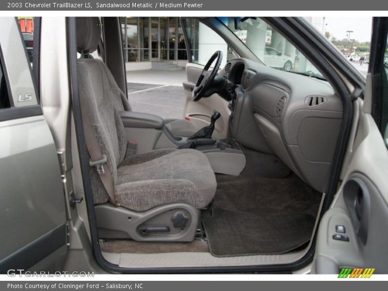 Sandalwood Metallic / Medium Pewter 2003 Chevrolet TrailBlazer LS