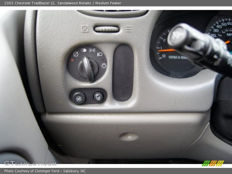 Sandalwood Metallic / Medium Pewter 2003 Chevrolet TrailBlazer LS
