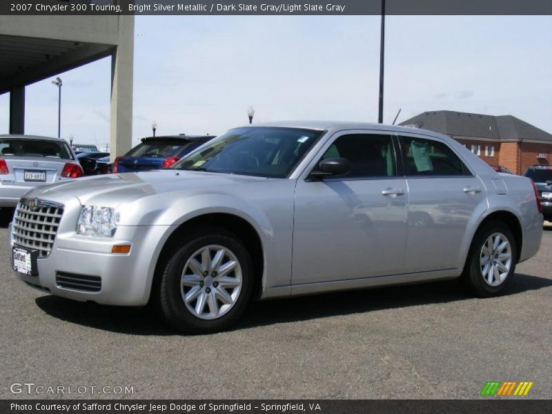 Front 3/4 View of 2007 300 Touring