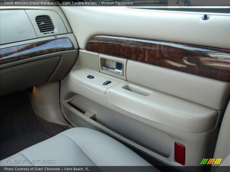 Light Tundra Metallic / Medium Parchment 2005 Mercury Grand Marquis GS