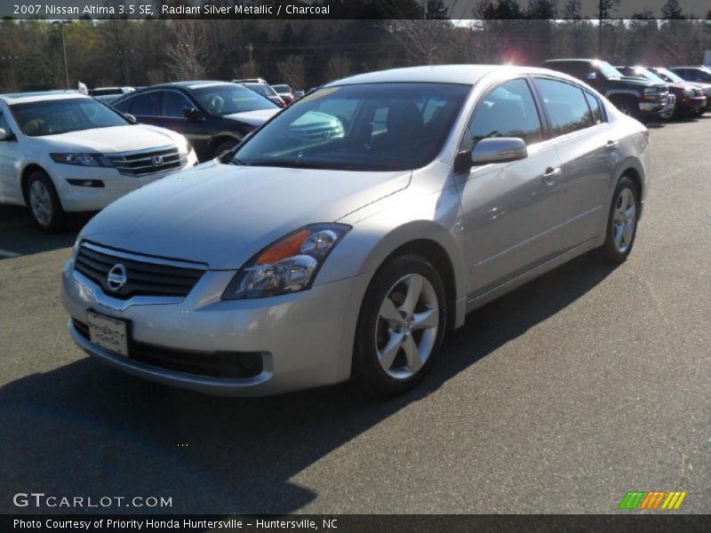 Radiant Silver Metallic / Charcoal 2007 Nissan Altima 3.5 SE