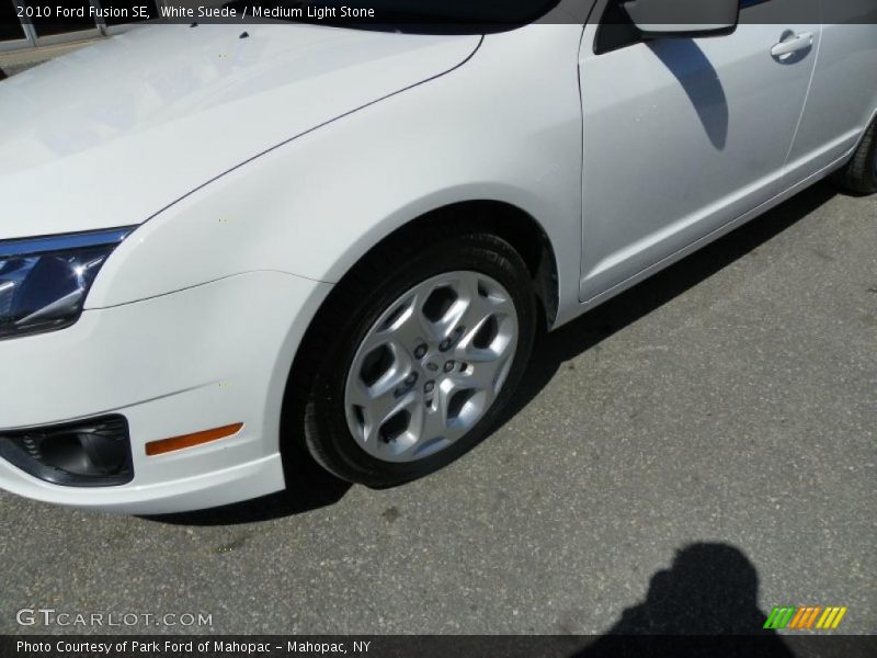 White Suede / Medium Light Stone 2010 Ford Fusion SE