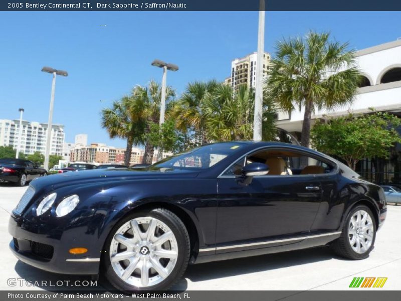 Front 3/4 View of 2005 Continental GT 