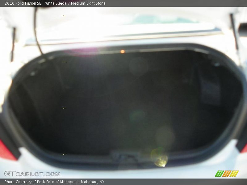 White Suede / Medium Light Stone 2010 Ford Fusion SE