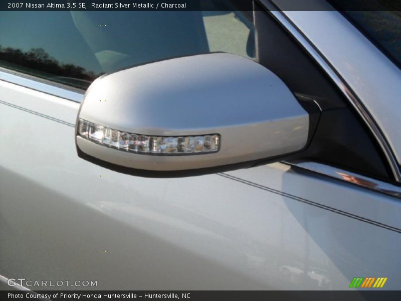 Radiant Silver Metallic / Charcoal 2007 Nissan Altima 3.5 SE
