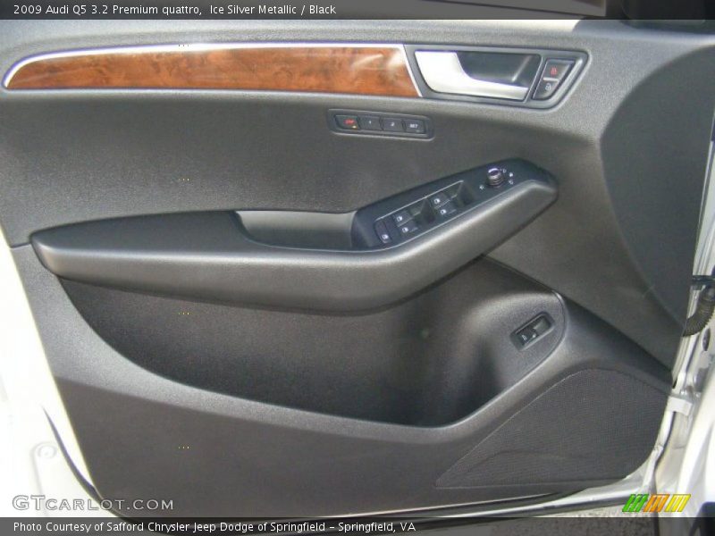 Door Panel of 2009 Q5 3.2 Premium quattro