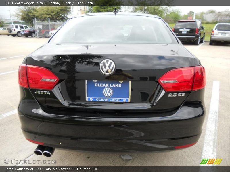 Black / Titan Black 2011 Volkswagen Jetta SE Sedan