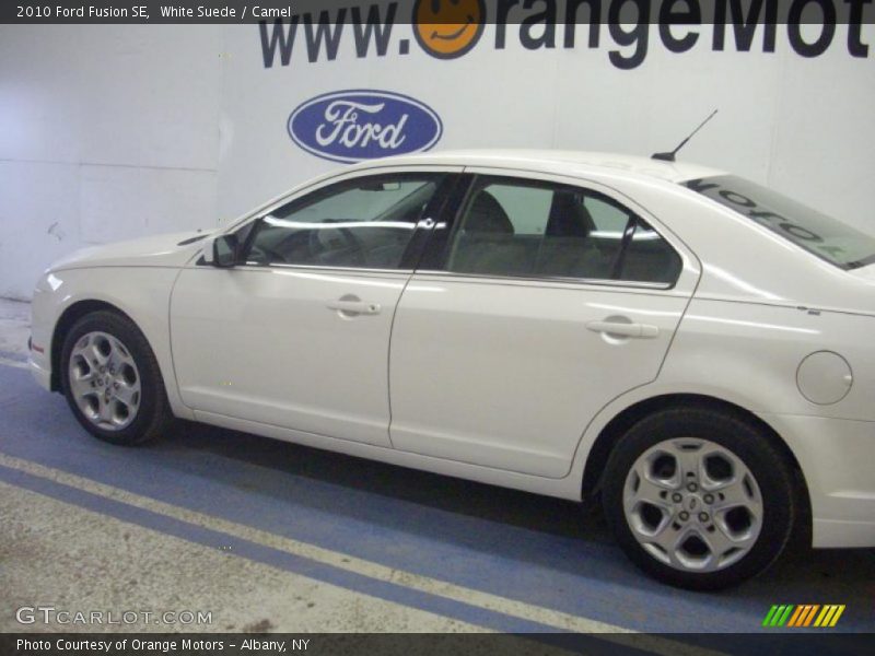 White Suede / Camel 2010 Ford Fusion SE