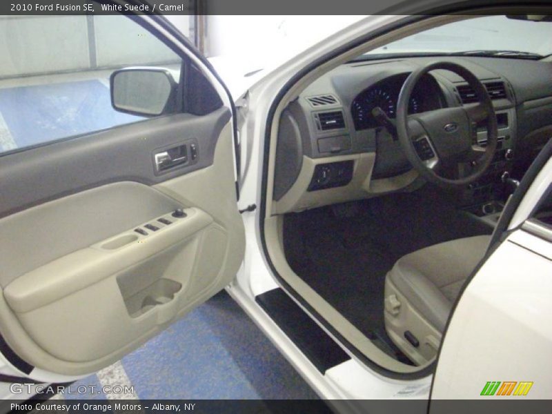 White Suede / Camel 2010 Ford Fusion SE