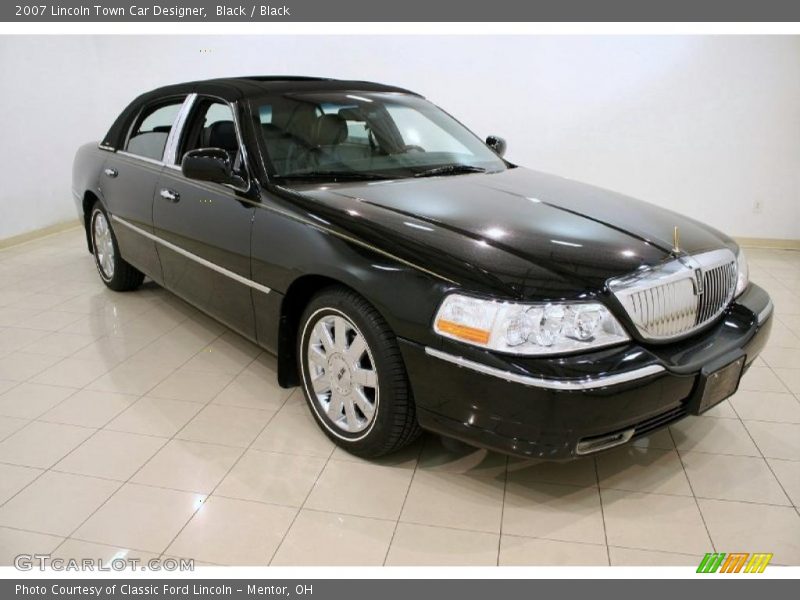 Black / Black 2007 Lincoln Town Car Designer