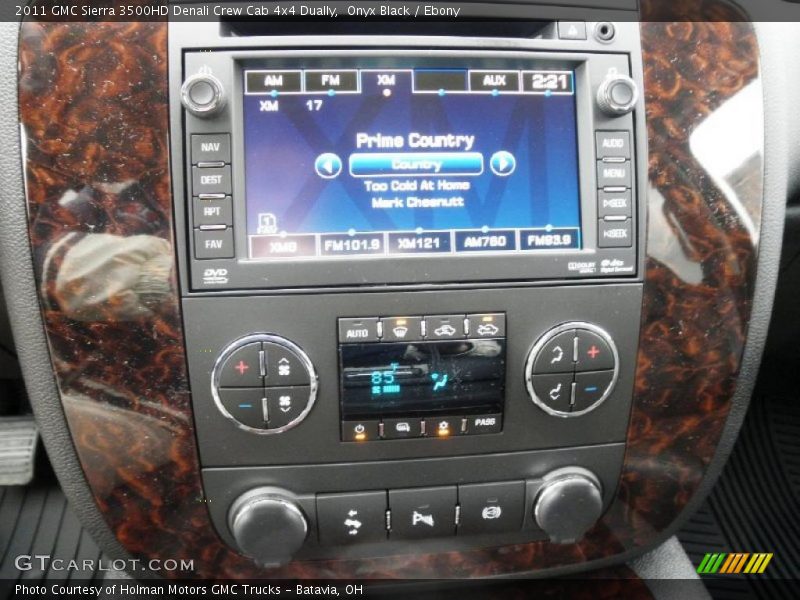 Onyx Black / Ebony 2011 GMC Sierra 3500HD Denali Crew Cab 4x4 Dually