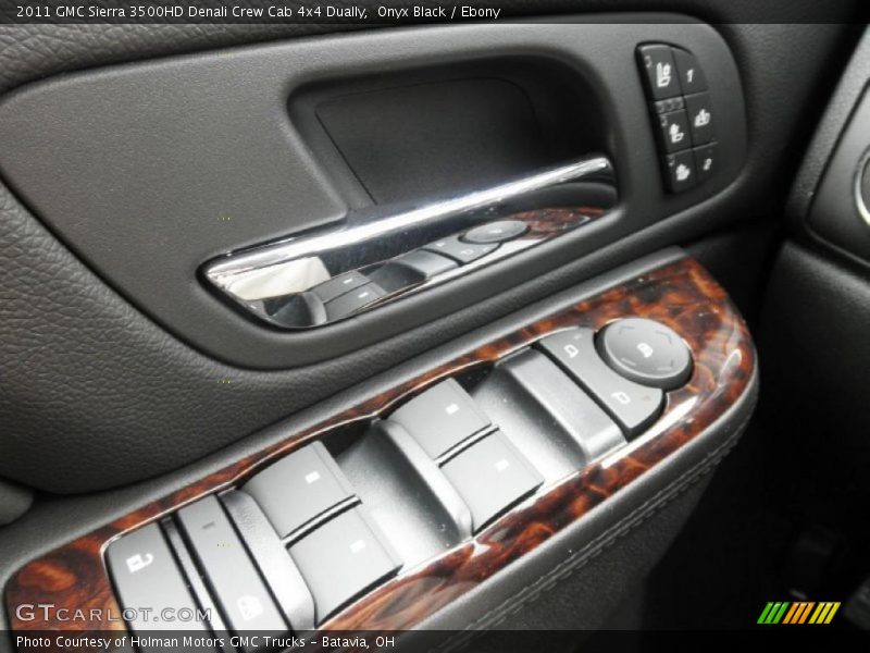 Onyx Black / Ebony 2011 GMC Sierra 3500HD Denali Crew Cab 4x4 Dually