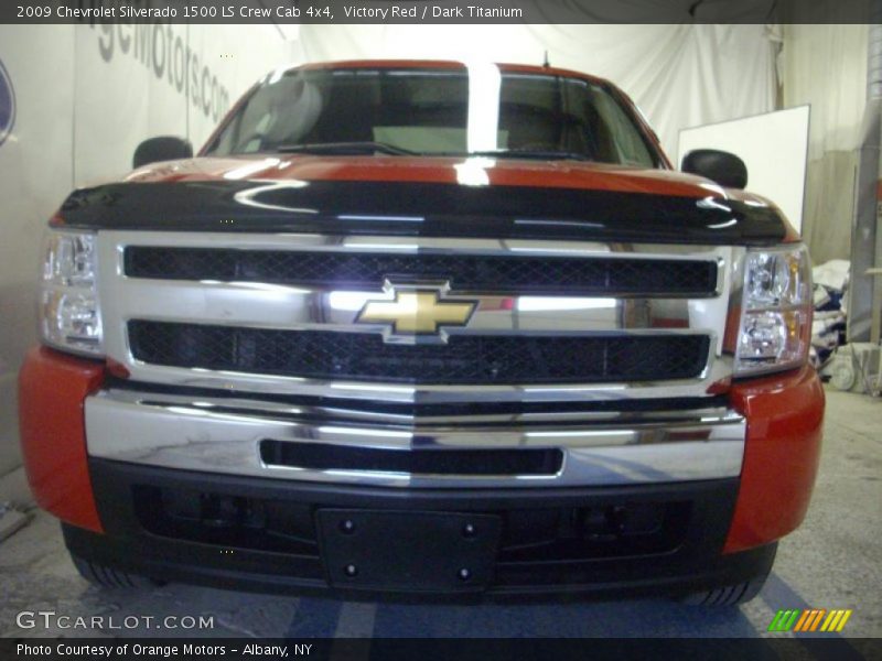 Victory Red / Dark Titanium 2009 Chevrolet Silverado 1500 LS Crew Cab 4x4