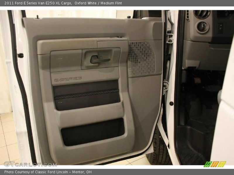 Oxford White / Medium Flint 2011 Ford E Series Van E250 XL Cargo
