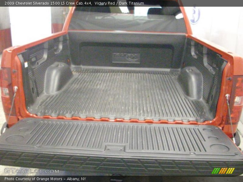 Victory Red / Dark Titanium 2009 Chevrolet Silverado 1500 LS Crew Cab 4x4