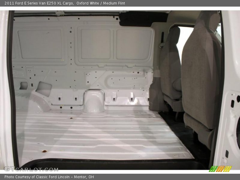 Oxford White / Medium Flint 2011 Ford E Series Van E250 XL Cargo