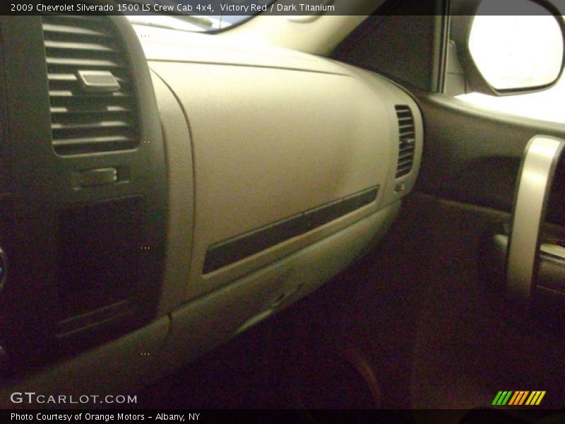 Victory Red / Dark Titanium 2009 Chevrolet Silverado 1500 LS Crew Cab 4x4