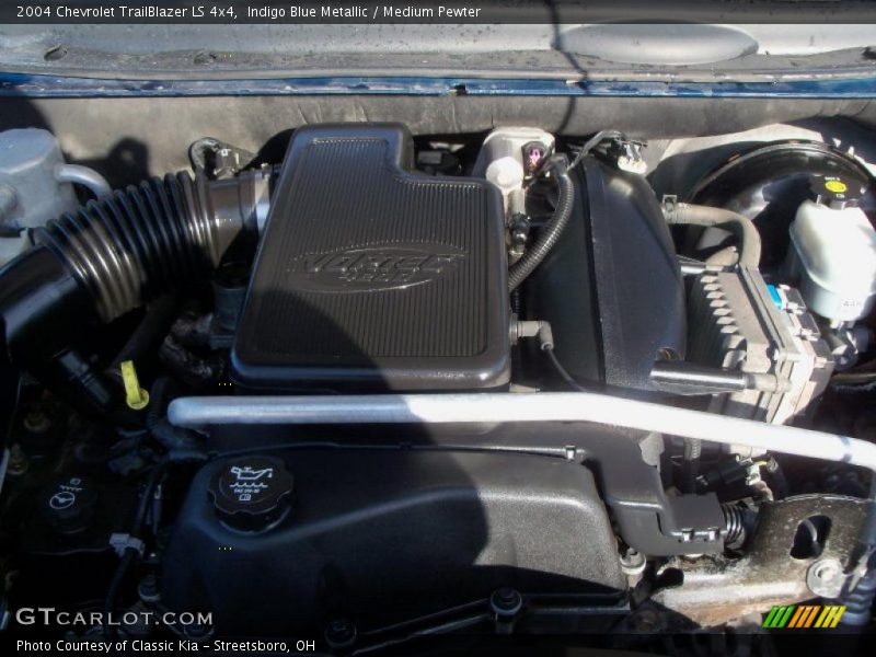 Indigo Blue Metallic / Medium Pewter 2004 Chevrolet TrailBlazer LS 4x4
