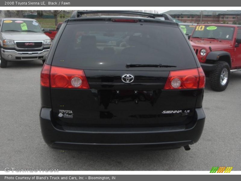 Black / Fawn 2008 Toyota Sienna LE