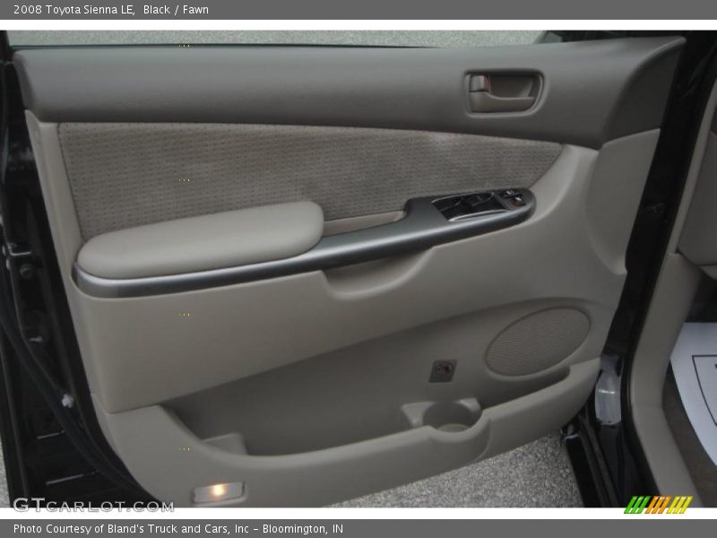 Black / Fawn 2008 Toyota Sienna LE
