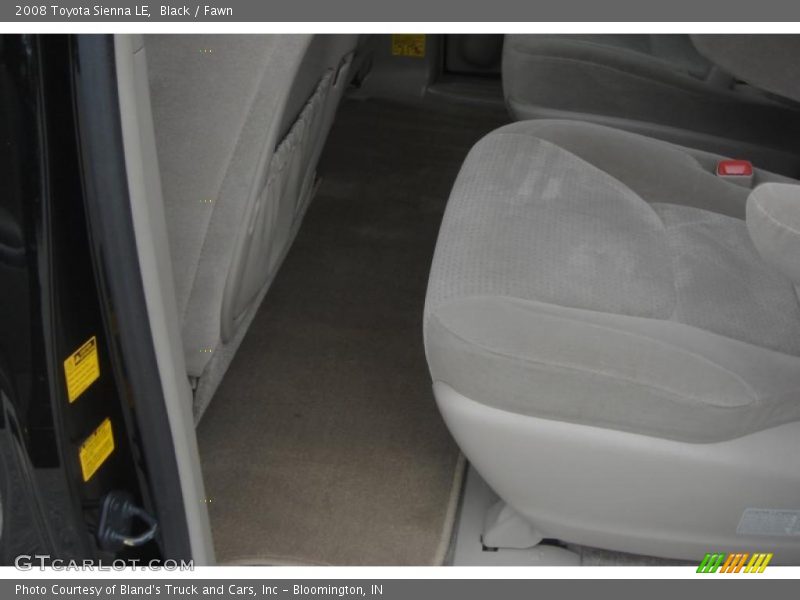 Black / Fawn 2008 Toyota Sienna LE