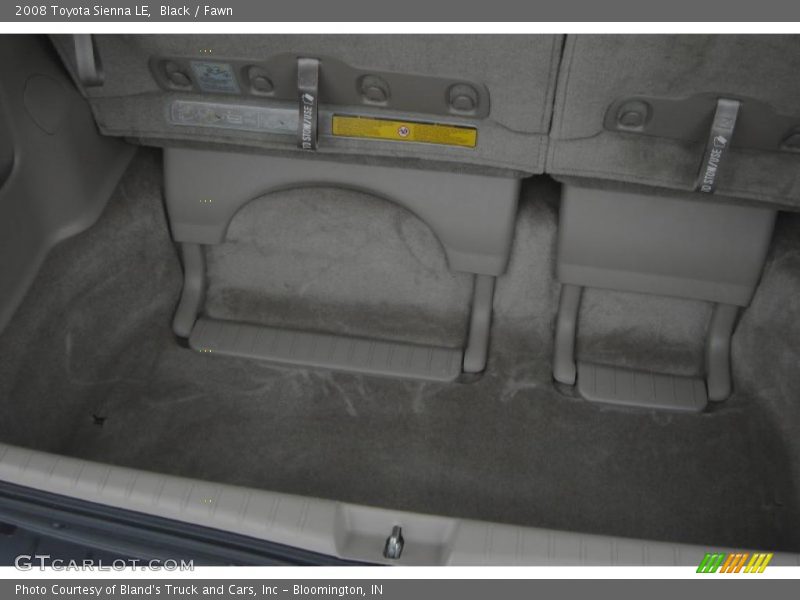Black / Fawn 2008 Toyota Sienna LE