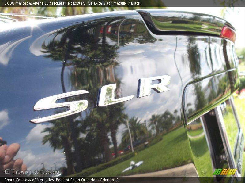  2008 SLR McLaren Roadster Logo