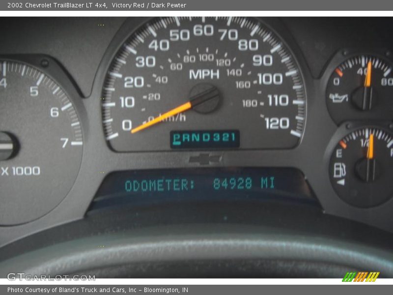 Victory Red / Dark Pewter 2002 Chevrolet TrailBlazer LT 4x4