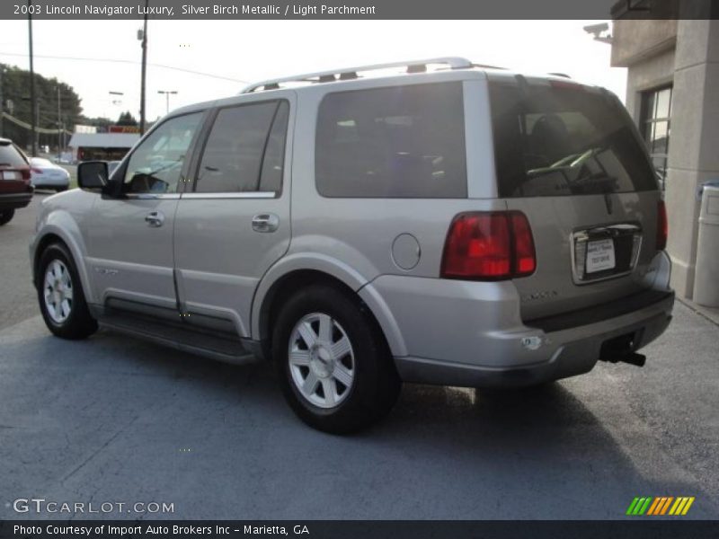 Silver Birch Metallic / Light Parchment 2003 Lincoln Navigator Luxury