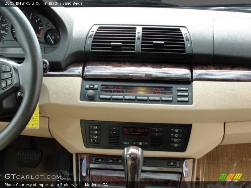 Jet Black / Sand Beige 2005 BMW X5 3.0i