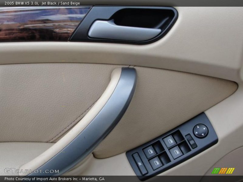 Jet Black / Sand Beige 2005 BMW X5 3.0i