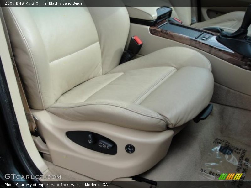 Jet Black / Sand Beige 2005 BMW X5 3.0i