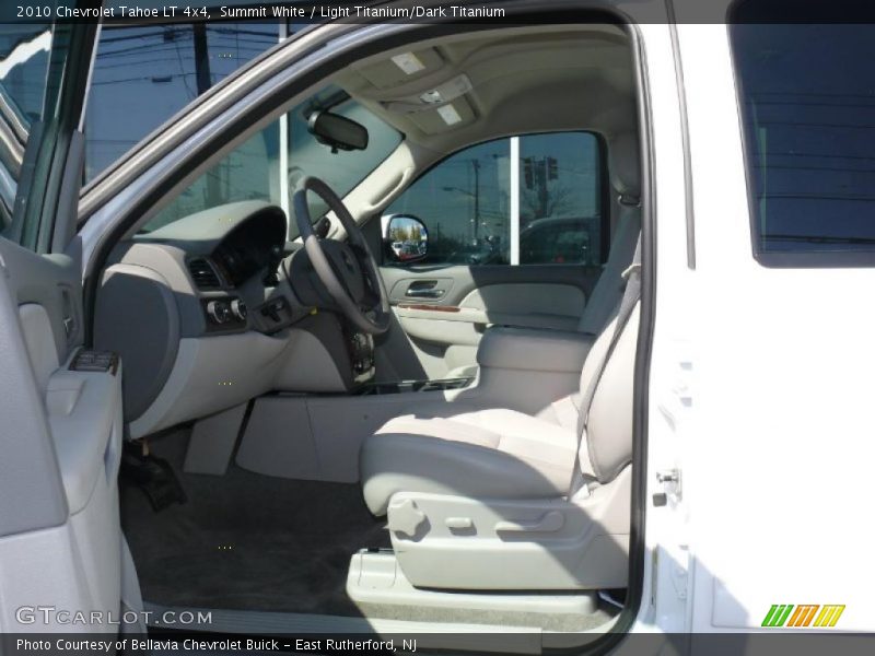 Summit White / Light Titanium/Dark Titanium 2010 Chevrolet Tahoe LT 4x4
