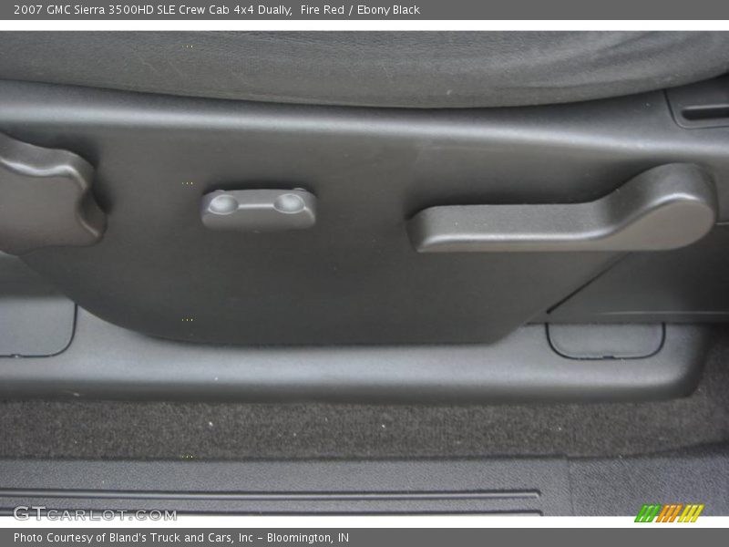 Fire Red / Ebony Black 2007 GMC Sierra 3500HD SLE Crew Cab 4x4 Dually