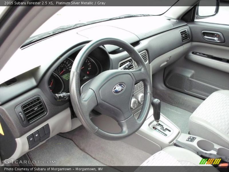  2005 Forester 2.5 XS Gray Interior