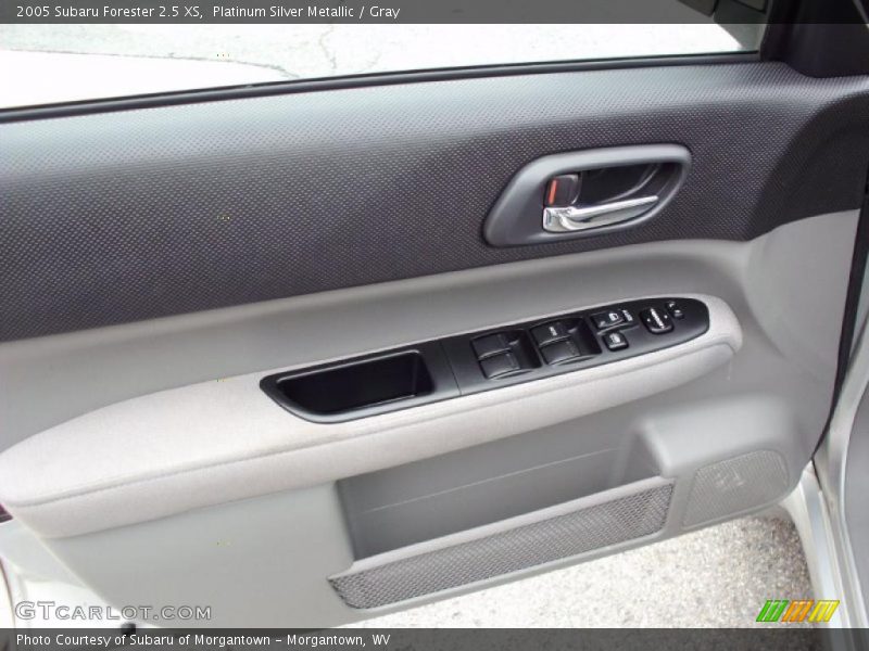 Platinum Silver Metallic / Gray 2005 Subaru Forester 2.5 XS