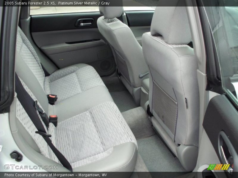  2005 Forester 2.5 XS Gray Interior