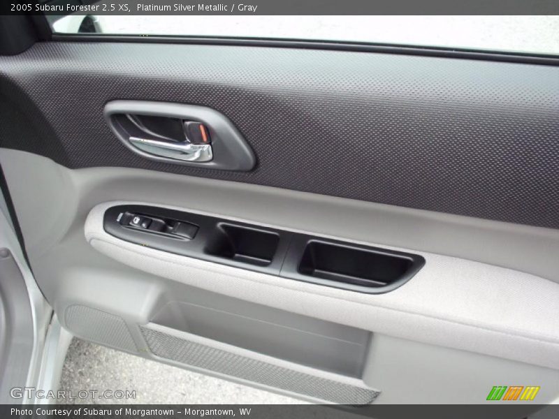 Platinum Silver Metallic / Gray 2005 Subaru Forester 2.5 XS