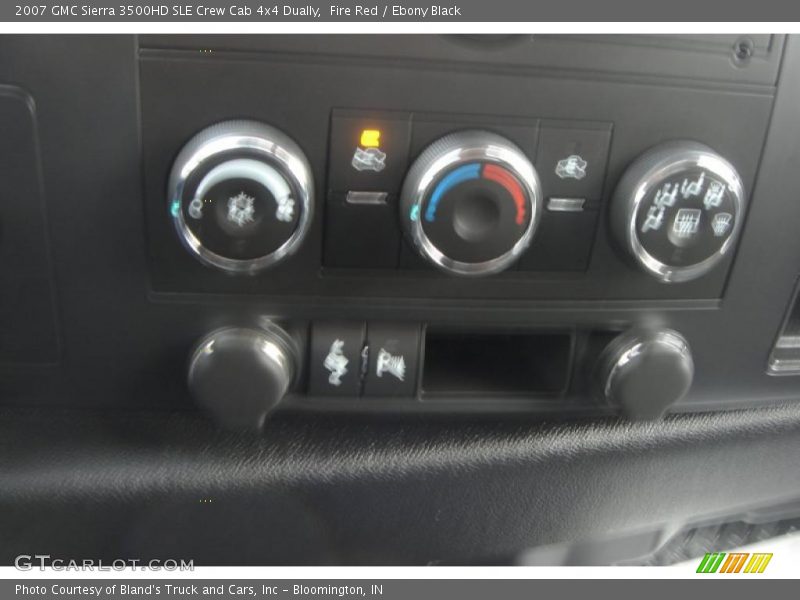 Fire Red / Ebony Black 2007 GMC Sierra 3500HD SLE Crew Cab 4x4 Dually