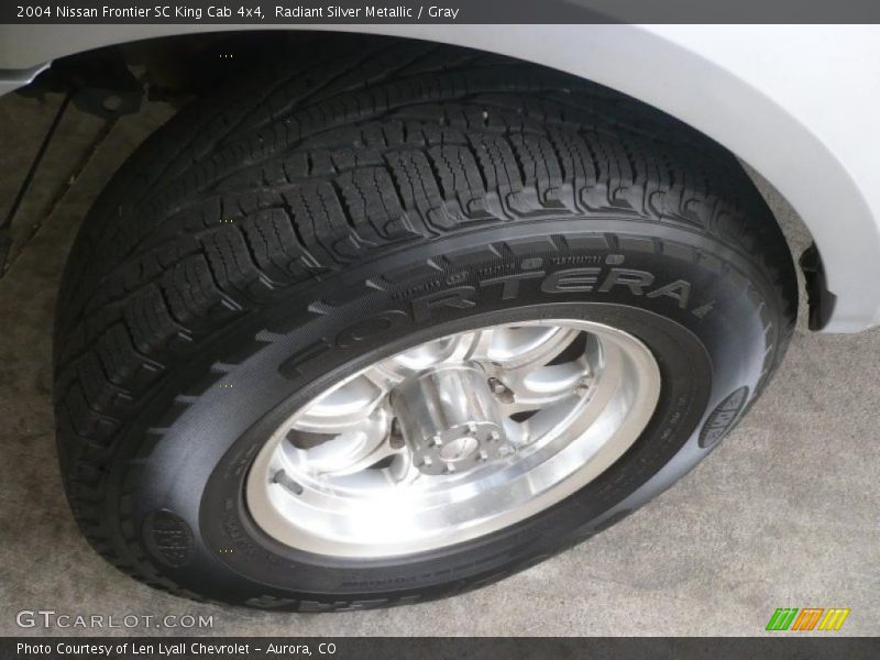 Radiant Silver Metallic / Gray 2004 Nissan Frontier SC King Cab 4x4