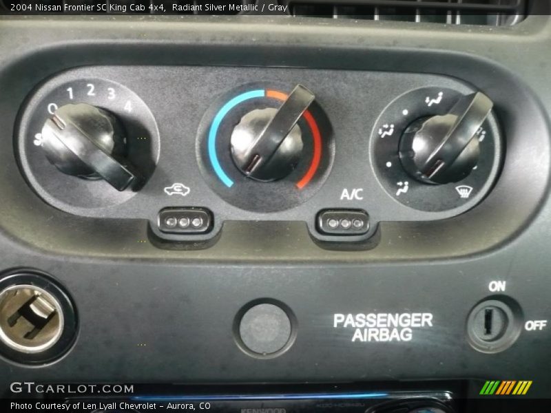 Controls of 2004 Frontier SC King Cab 4x4