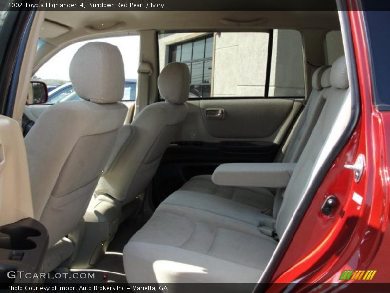 Sundown Red Pearl / Ivory 2002 Toyota Highlander I4