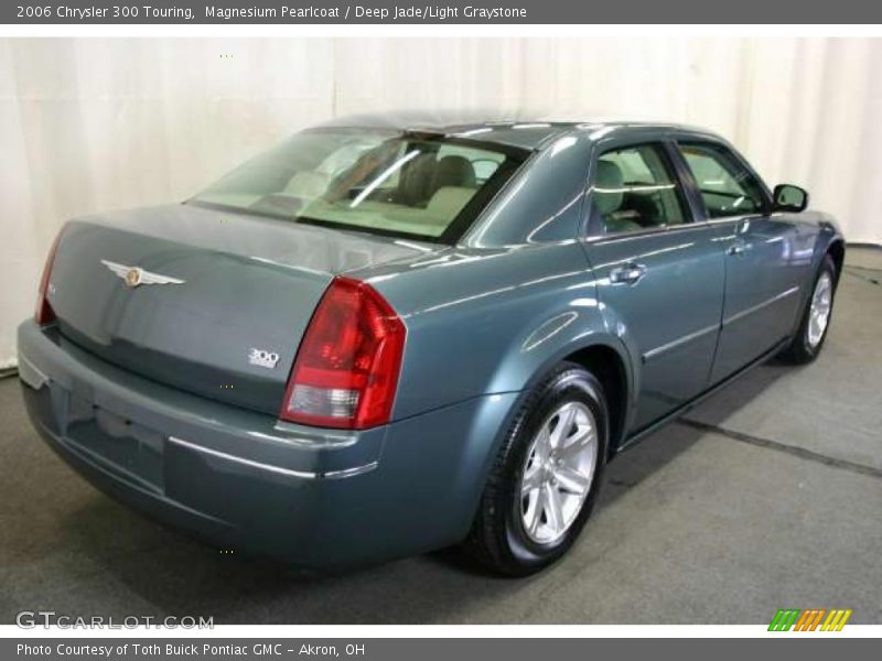 Magnesium Pearlcoat / Deep Jade/Light Graystone 2006 Chrysler 300 Touring