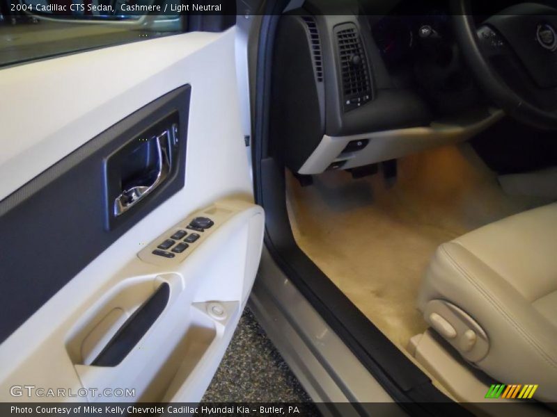Cashmere / Light Neutral 2004 Cadillac CTS Sedan