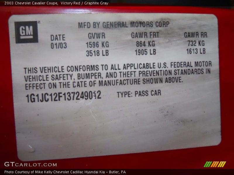 Victory Red / Graphite Gray 2003 Chevrolet Cavalier Coupe