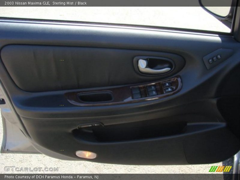Sterling Mist / Black 2003 Nissan Maxima GLE