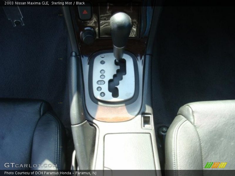 Sterling Mist / Black 2003 Nissan Maxima GLE